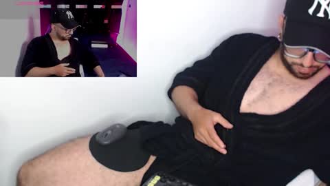 Snapshot of juanchis080 chatting on 03-20-26, 08:03 Andres online show from 03-20-26, 08:03