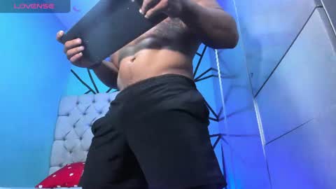 Snapshot of juande_24 chatting on 07-22-26, 04:43 independent model online show from 07-22-26, 04:43