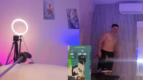 Juan David online show from 09-30-25, 01:38