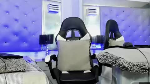 Juan Diego Uribe online show from 02-08-25, 05:29