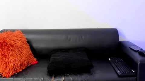 Juan Diego Uribe online show from 03-03-25, 04:35