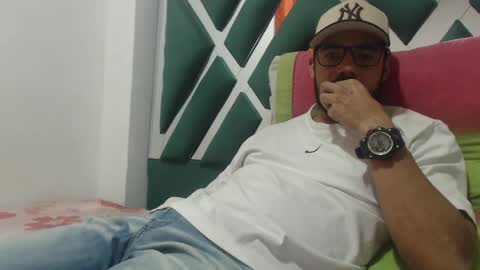 juanfe_style online show from 09-13-25, 04:12