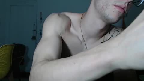 Snapshot of juanisimo_ chatting on 12-30-24, 02:31 JUANISIMO online show from 12-30-24, 02:31