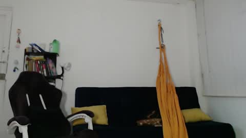 Snapshot of juanisimo_ chatting on 12-31-24, 10:04 JUANISIMO online show from 12-31-24, 10:04