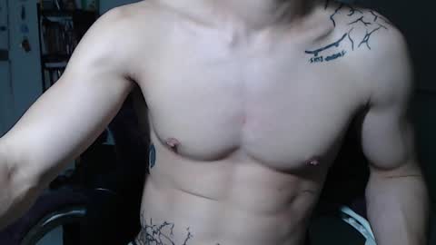 Snapshot of juanisimo_ chatting on 02-06-25, 12:11 JUANISIMO online show from 02-06-25, 12:11