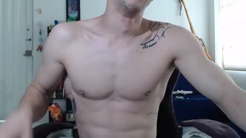 Snapshot of juanisimo_ chatting on 03-06-25, 05:43 JUANISIMO online show from 03-06-25, 05:43