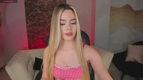 Juanita Clay online show from 04-17-26, 08:01