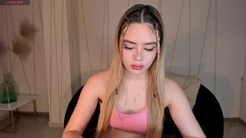Snapshot of juanitaclay chatting on 05-15-26, 07:32 Juanita Clay online show from 05-15-26, 07:32