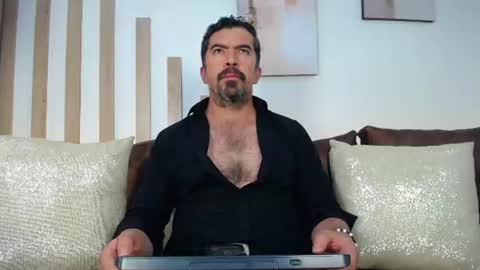 Juan k online show from 06-27-26, 03:11