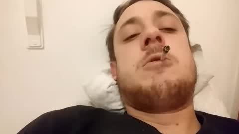 Snapshot of juanmapapiirico chatting on 12-17-24, 12:01 JuanmaSEX online show from 12-17-24, 12:01