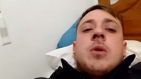 Snapshot of juanmapapiirico chatting on 02-11-25, 03:18 JuanmaSEX online show from 02-11-25, 03:18