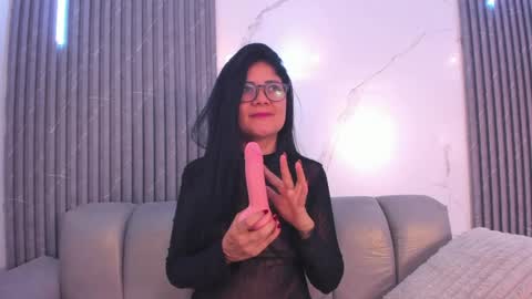 Snapshot of juannita_love chatting on 05-19-26, 11:55 juannita_love online show from 05-19-26, 11:55