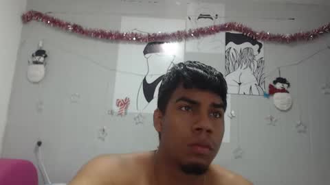 Snapshot of juanse_hot11 chatting on 01-08-25, 12:15 juanse_hot11 online show from 01-08-25, 12:15