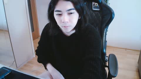 Aoi online show from 01-11-25, 09:04