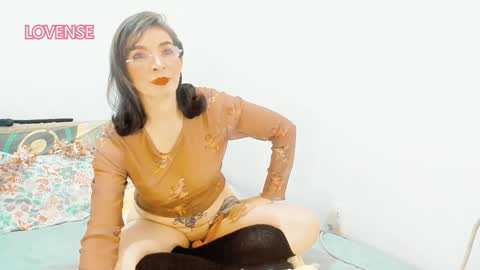 Snapshot of judy_love chatting on 12-30-24, 02:40 Judith Cabrales online show from 12-30-24, 02:40