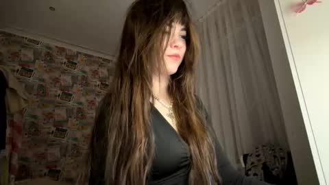 Mila online show from 01-15-26, 03:05