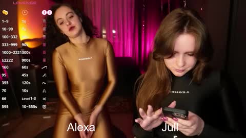 Snapshot of juelzfoxy chatting on 03-25-26, 07:53 Juelz online show from 03-25-26, 07:53