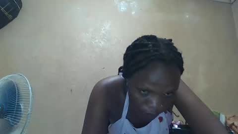 juice_petite3 online show from 02-24-25, 12:09