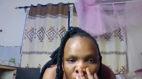 juice_petite3 online show from 05-23-26, 10:58