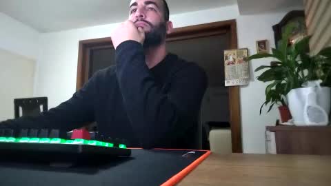 CoupleJuice online show from 12-29-24, 06:49