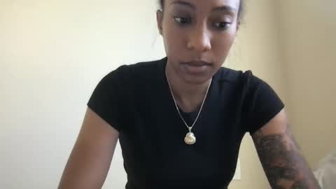 Snapshot of juicijazzi chatting on 10-06-25, 06:05 juicijazzi online show from 10-06-25, 06:05