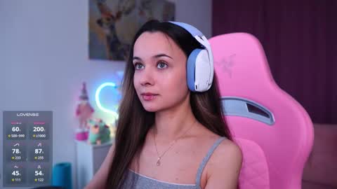 Angelina online show from 11-20-25, 11:10