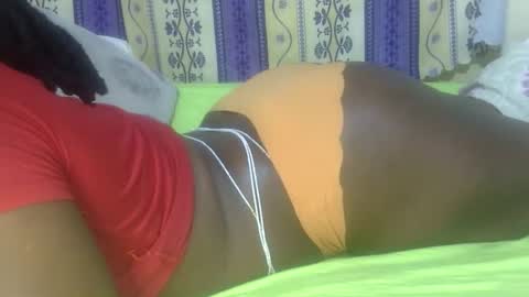 juicy_ass10 online show from 03-19-26, 06:45