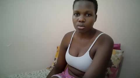 juicy_bella2 online show from 09-10-25, 09:20
