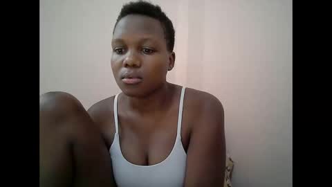 juicy_bella2 online show from 09-11-25, 10:26