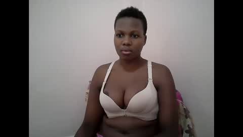 juicy_bella2 online show from 09-16-25, 08:59