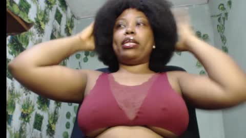 Snapshot of juicy_gold22 chatting on 02-09-25, 08:56 Mariagold online show from 02-09-25, 08:56