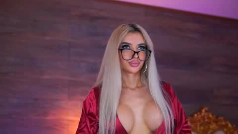 Snapshot of juicy_jessye chatting on 10-24-25, 08:16 Jessye online show from 10-24-25, 08:16