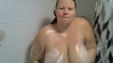 Snapshot of juicy_peach1988 chatting on 10-08-25, 10:46 Juicy peach1988 online show from 10-08-25, 10:46