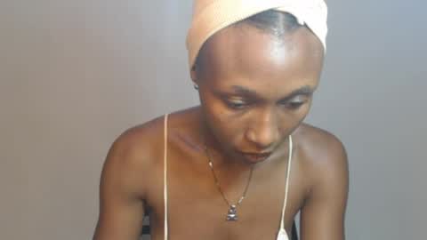 Snapshot of juicy_pinkpussy564197 chatting on 06-03-26, 11:02 olivia online show from 06-03-26, 11:02