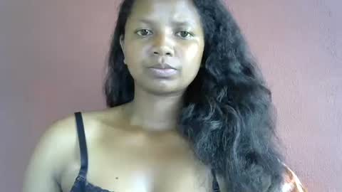 stellah online show from 02-21-25, 09:13