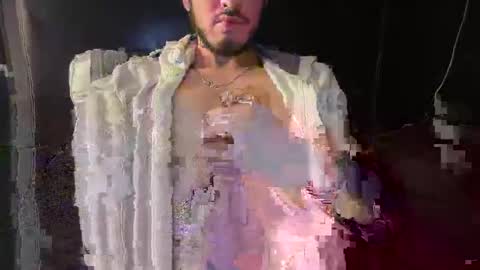 Snapshot of juicy_teddie chatting on 03-30-26, 01:06 Juicy online show from 03-30-26, 01:06