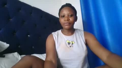 pretty online show from 05-18-26, 06:19
