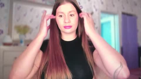 Snapshot of juicyhelenx chatting on 09-23-25, 11:24 Elena online show from 09-23-25, 11:24