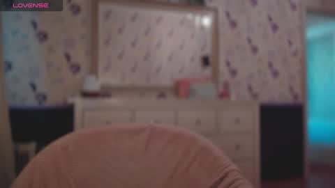 Snapshot of juicyhelenx chatting on 10-08-25, 07:17 Elena online show from 10-08-25, 07:17