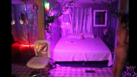 Snapshot of juicyjayxxx69 chatting on 10-08-25, 04:10 juicyjayxxx69 online show from 10-08-25, 04:10