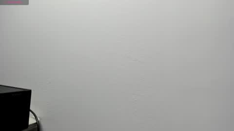 juicykitten1 online show from 09-22-25, 11:34