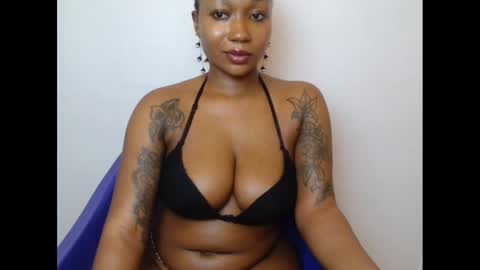 juicyxpink online show from 03-05-25, 04:57