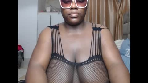 juicyxxxboobs online show from 01-10-26, 02:46