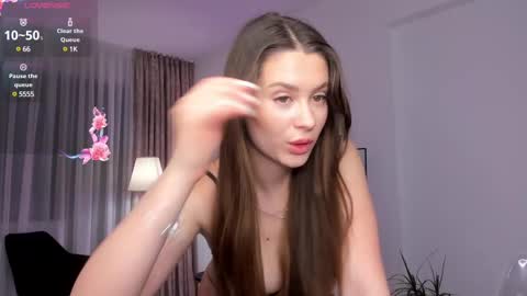 juicyypeachh_ online show from 02-21-25, 08:16