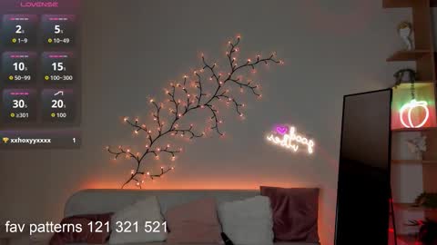 juicyypeachh_ online show from 09-16-25, 08:10