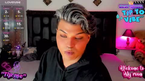 Jujubee online show from 12-06-24, 04:49