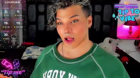 Jujubee online show from 12-14-24, 12:44