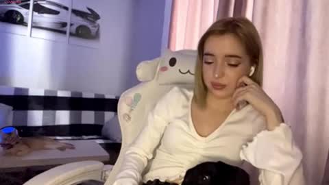 Eva  online show from 02-05-26, 09:25