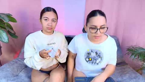 Jules and Gia online show from 12-16-25, 10:42