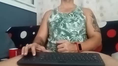 Snapshot of juleslake2 chatting on 10-27-25, 11:36 juleslake2 online show from 10-27-25, 11:36